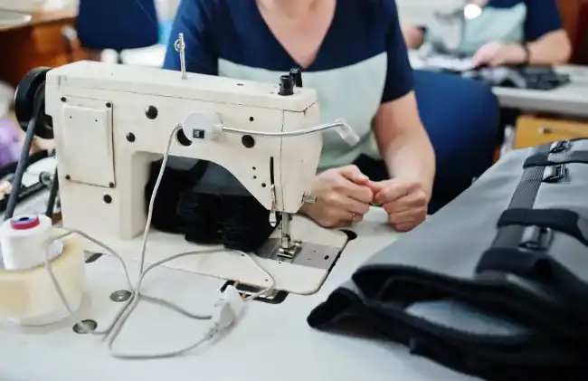 Fabricant de vêtements coupés et cousus